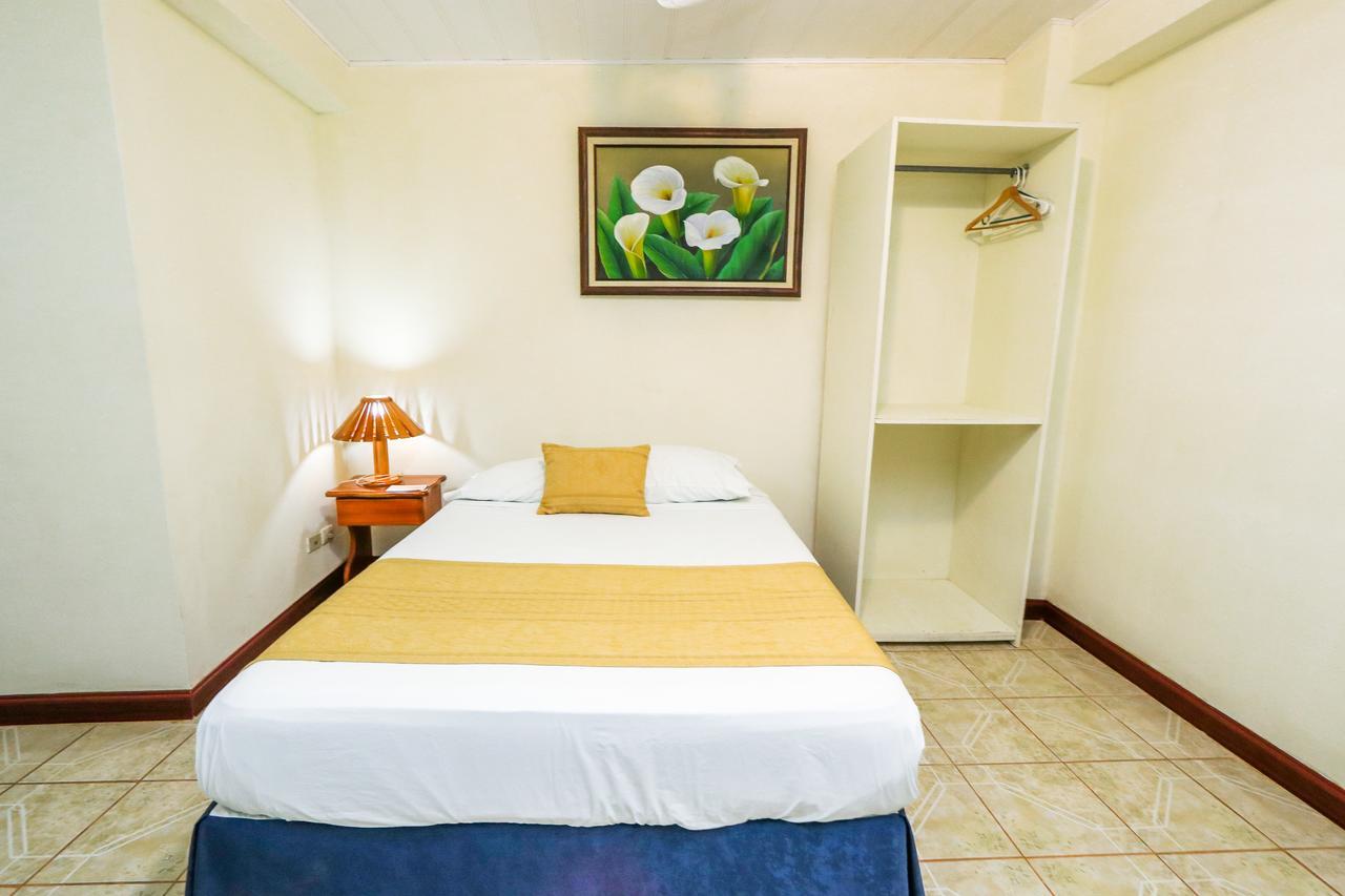 Hotel Flor Blanca Manuel Antonio Εξωτερικό φωτογραφία