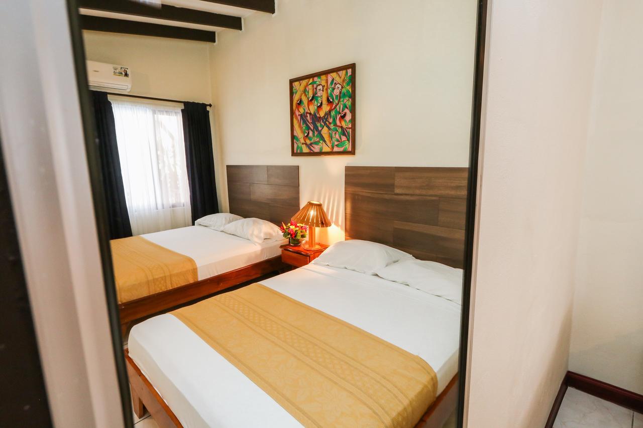 Hotel Flor Blanca Manuel Antonio Εξωτερικό φωτογραφία