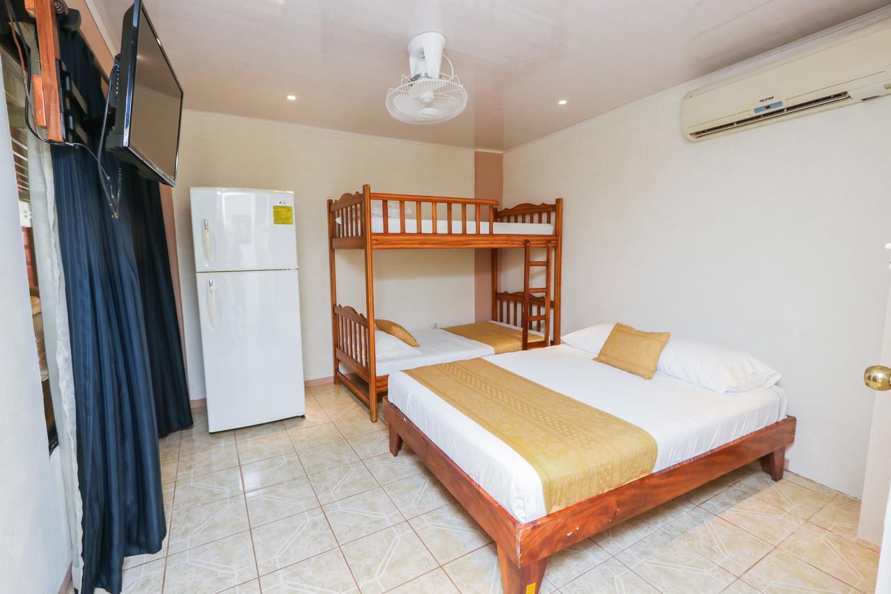 Hotel Flor Blanca Manuel Antonio Εξωτερικό φωτογραφία