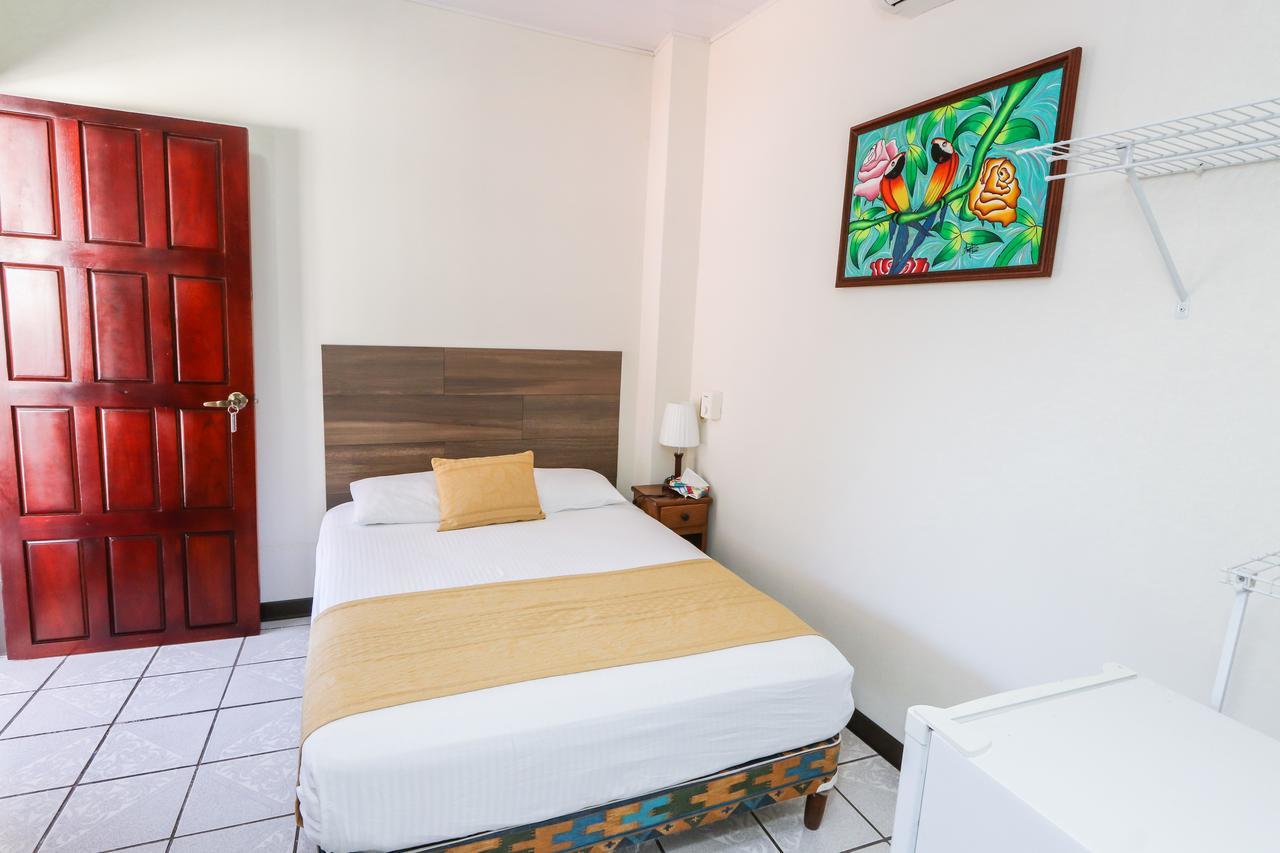 Hotel Flor Blanca Manuel Antonio Εξωτερικό φωτογραφία