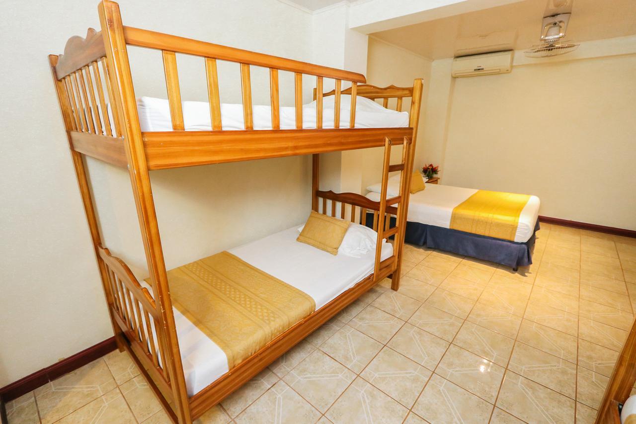 Hotel Flor Blanca Manuel Antonio Εξωτερικό φωτογραφία