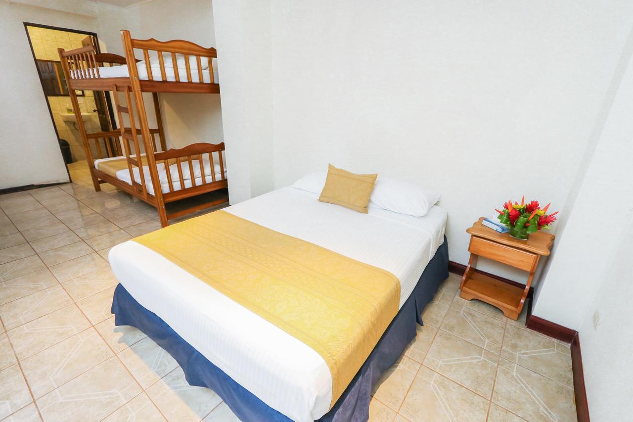 Hotel Flor Blanca Manuel Antonio Εξωτερικό φωτογραφία