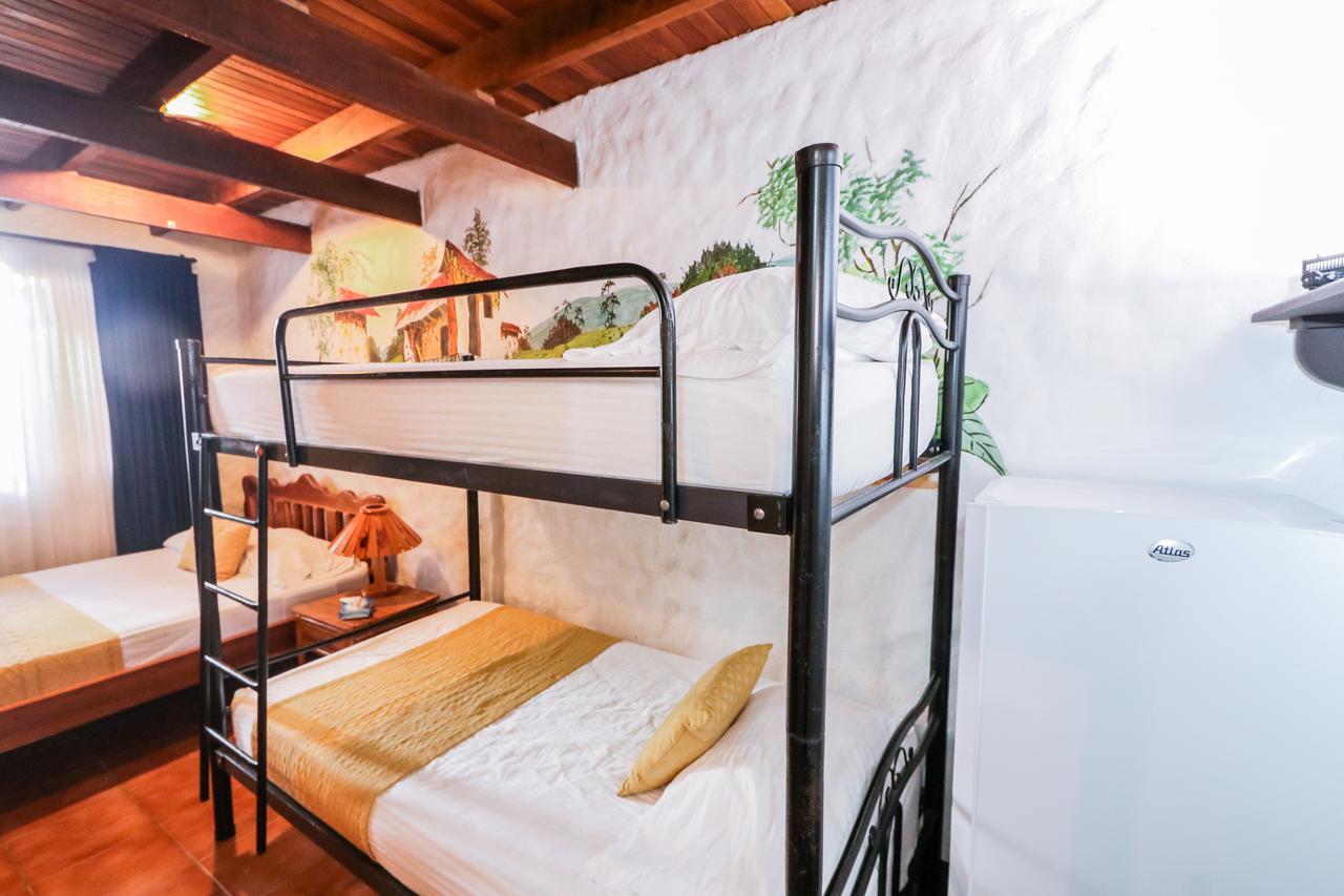 Hotel Flor Blanca Manuel Antonio Εξωτερικό φωτογραφία
