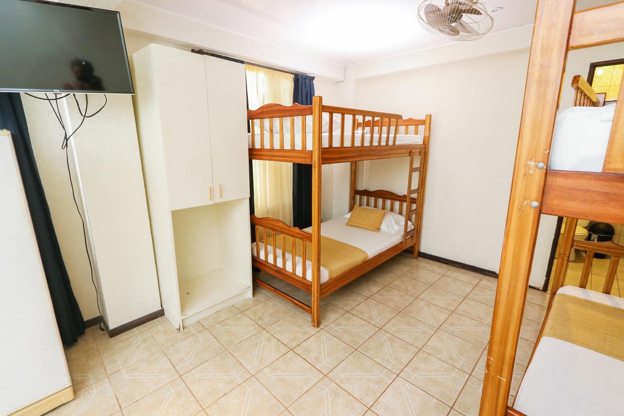 Hotel Flor Blanca Manuel Antonio Εξωτερικό φωτογραφία