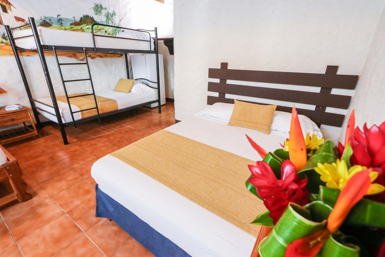 Hotel Flor Blanca Manuel Antonio Εξωτερικό φωτογραφία