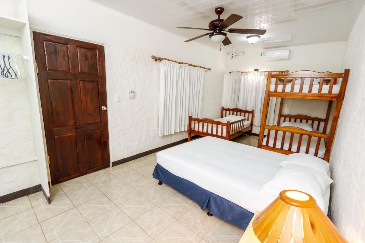 Hotel Flor Blanca Manuel Antonio Εξωτερικό φωτογραφία