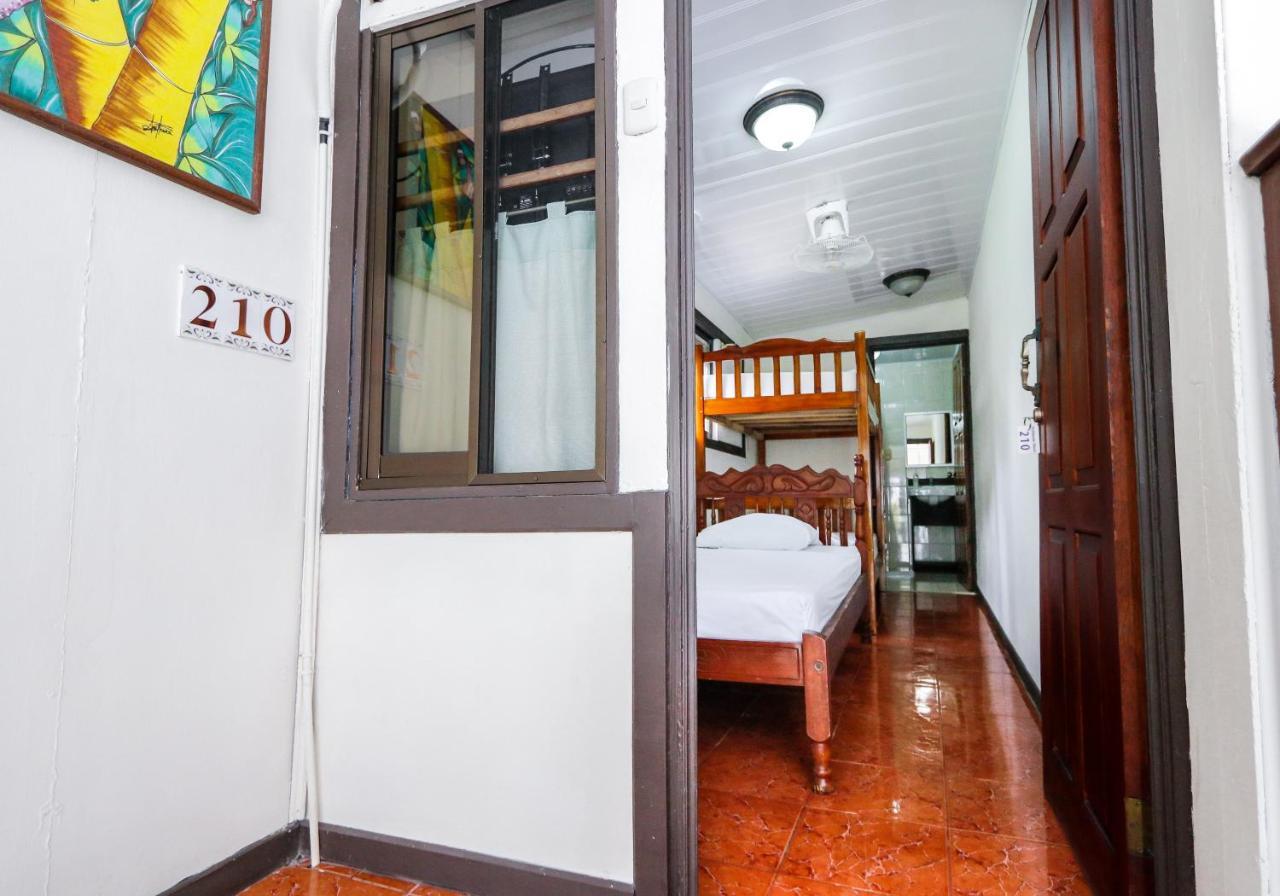 Hotel Flor Blanca Manuel Antonio Εξωτερικό φωτογραφία